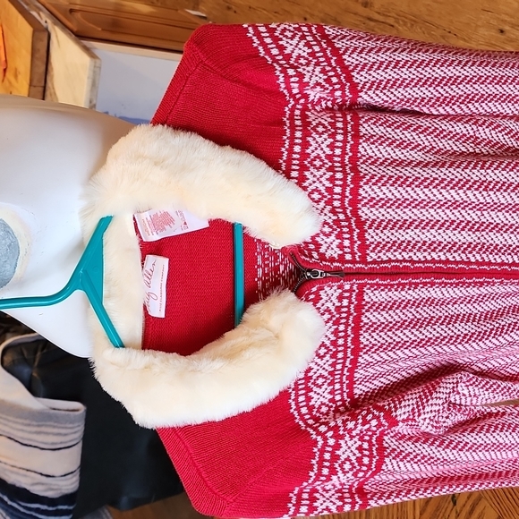 Meg Allen Vintage Christmas - Picture 1 of 12